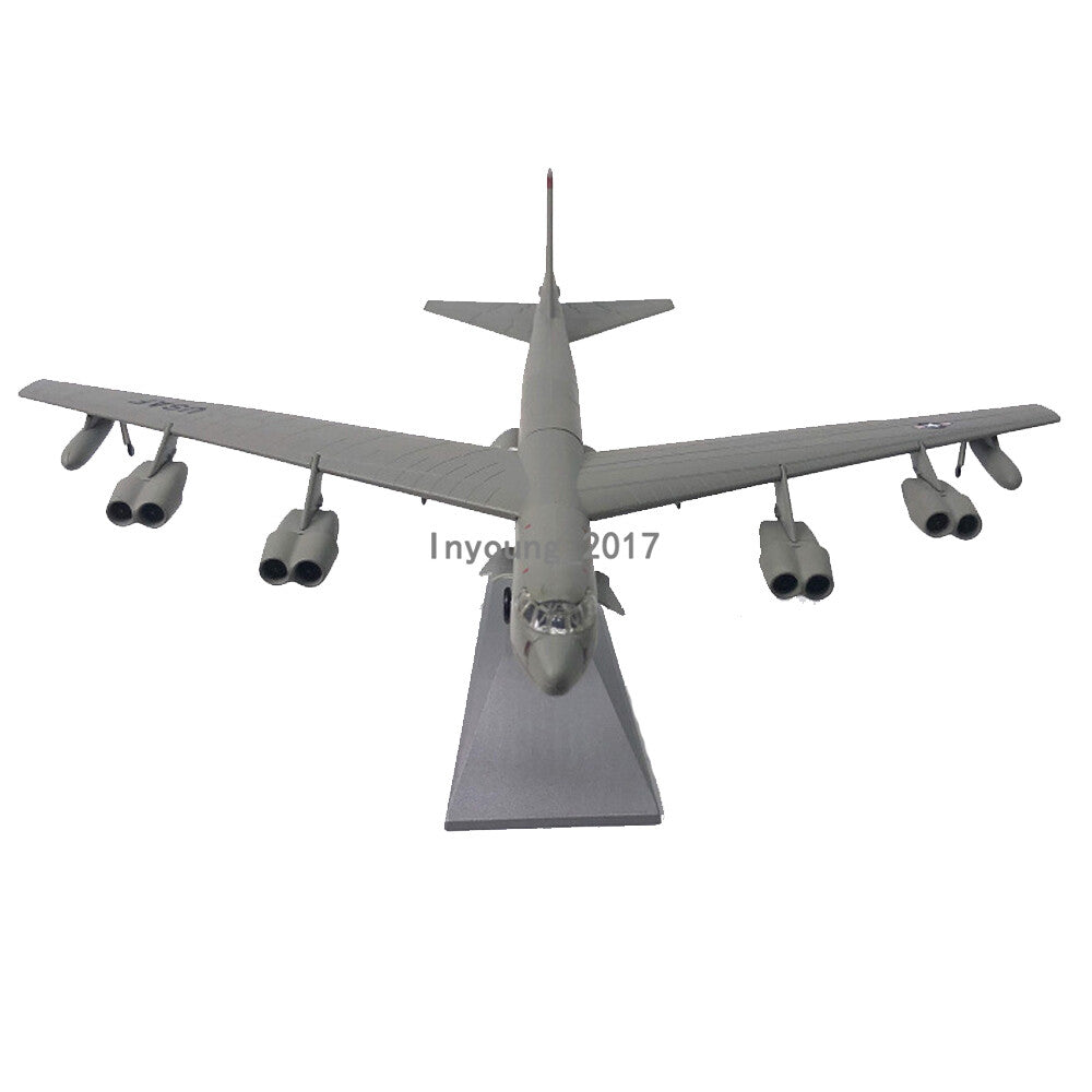 1:200 Boeing B-52 Stratofortress Fighter Plane Model Diecast Airplane Model