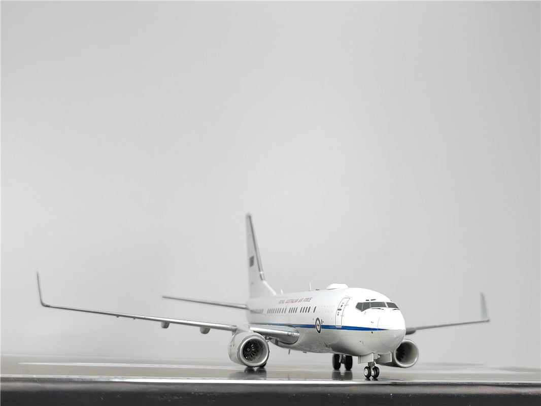 1:200 Geminijets ROYAL AUSTRALIAN AIR FORCE B737-700 Airplane Diecast Model