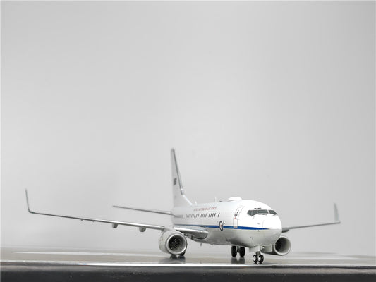 1:200 Geminijets ROYAL AUSTRALIAN AIR FORCE B737-700 Airplane Diecast Model