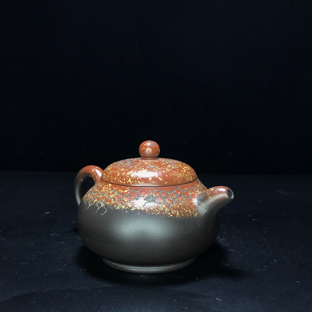 Chinese Yixing Zisha Clay Handmade Exquisite Teapot （乳鼎小壶 底款：如图）