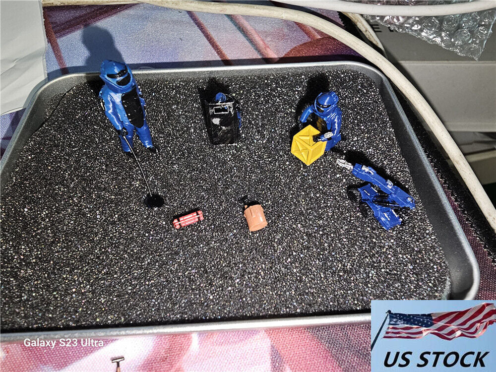 NEW 1:64 Bomb Disposal HONGKONG Robot Dog Team Resin Smart Doll Figure