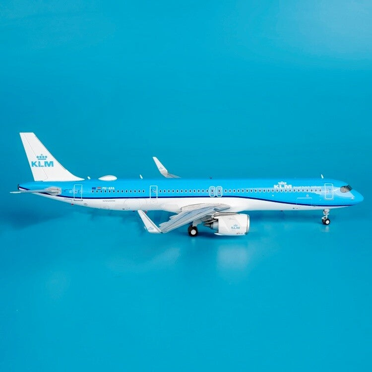 1:200 Geminijets KLM Airbus A321neo Passenger Airplane Diecast Model