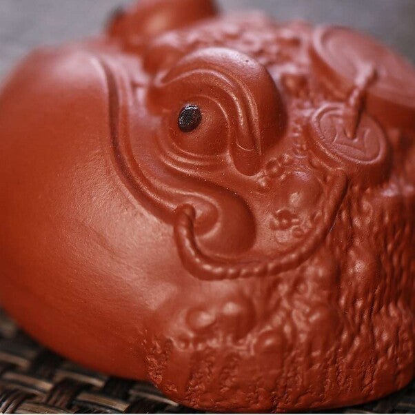 Chinese Table Decoration Yixing Zisha Dahongpao Clay Tea Pet Toad Artware Small