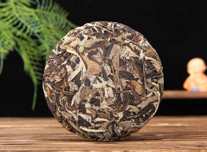 Yunnan White Tea Buds Raw Ancient Tree Yunnan Yue Guan Bai Puer MoonLight 100g