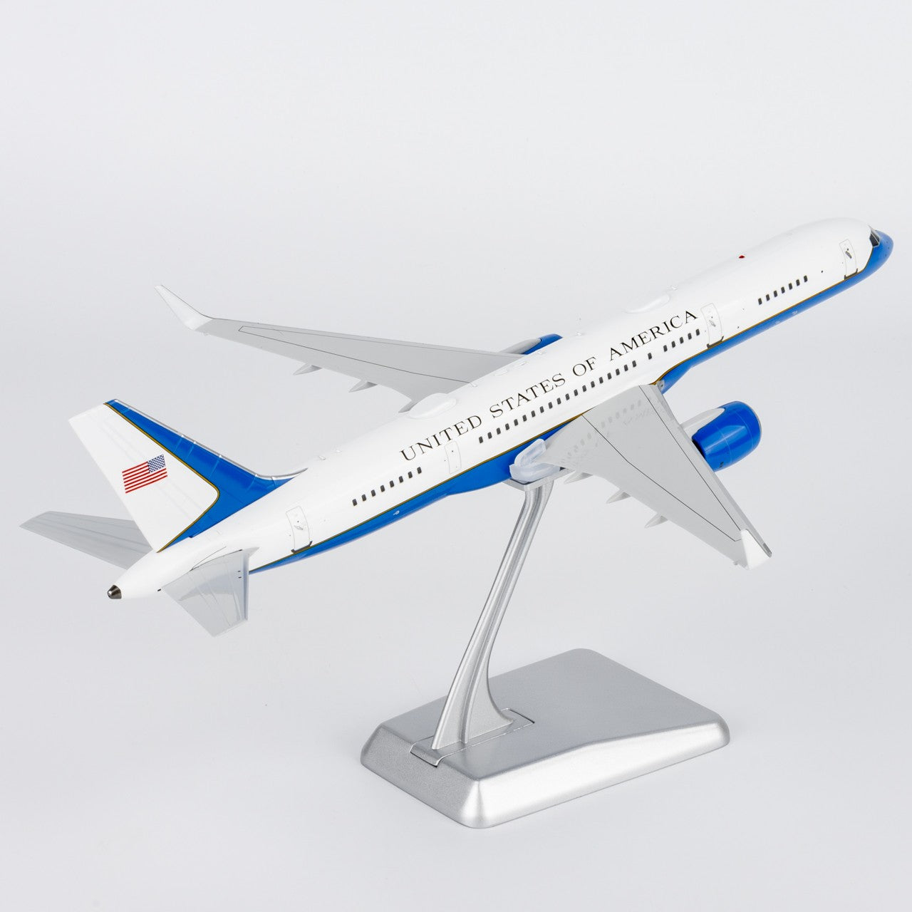 1:200 NGmodels USAF Boeing 757-200 C-32A Passenger Airplane Diecast Plane Model