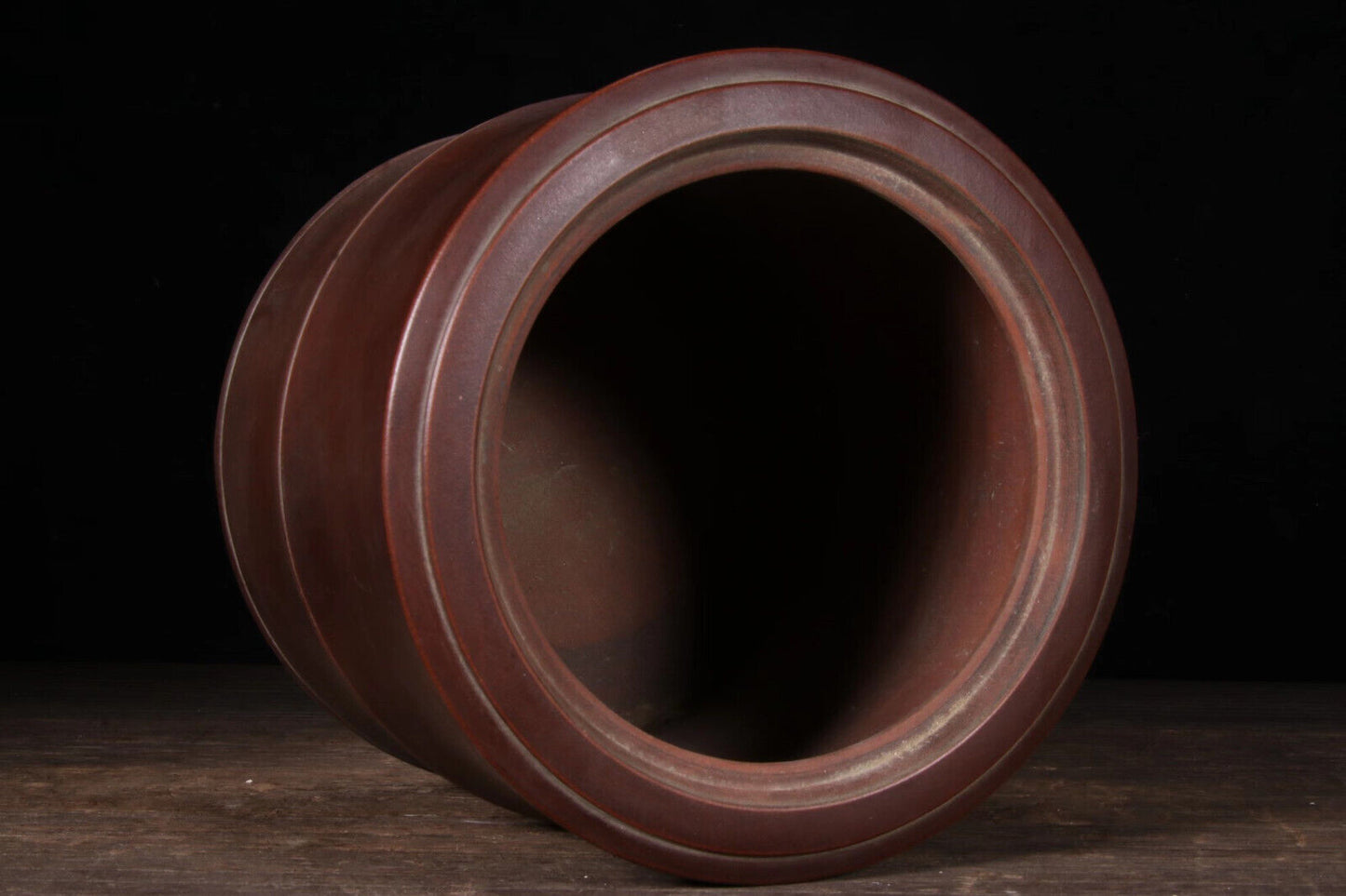 Handmade high-quality tea cans made from Yixing Purple Sand, China