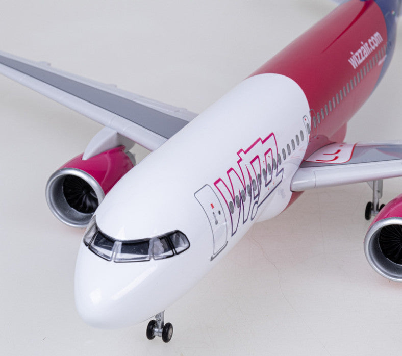 47CM 1:80 WIZZ AIRBUS A320neo Airplane Landing Gears Resin Aircraft Plane Model