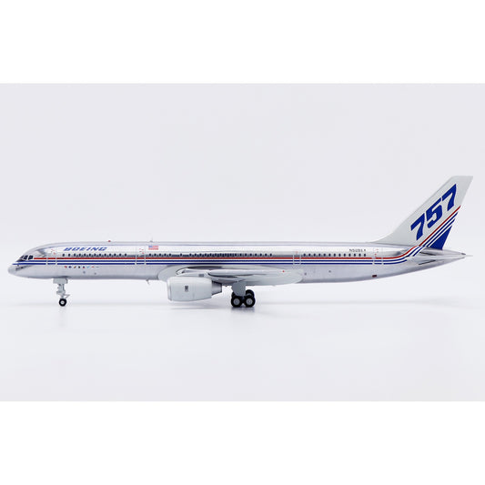 1:200 JC Wings Boeing 757-200 N505EA Passenger Plane Diecast Aircraft Model