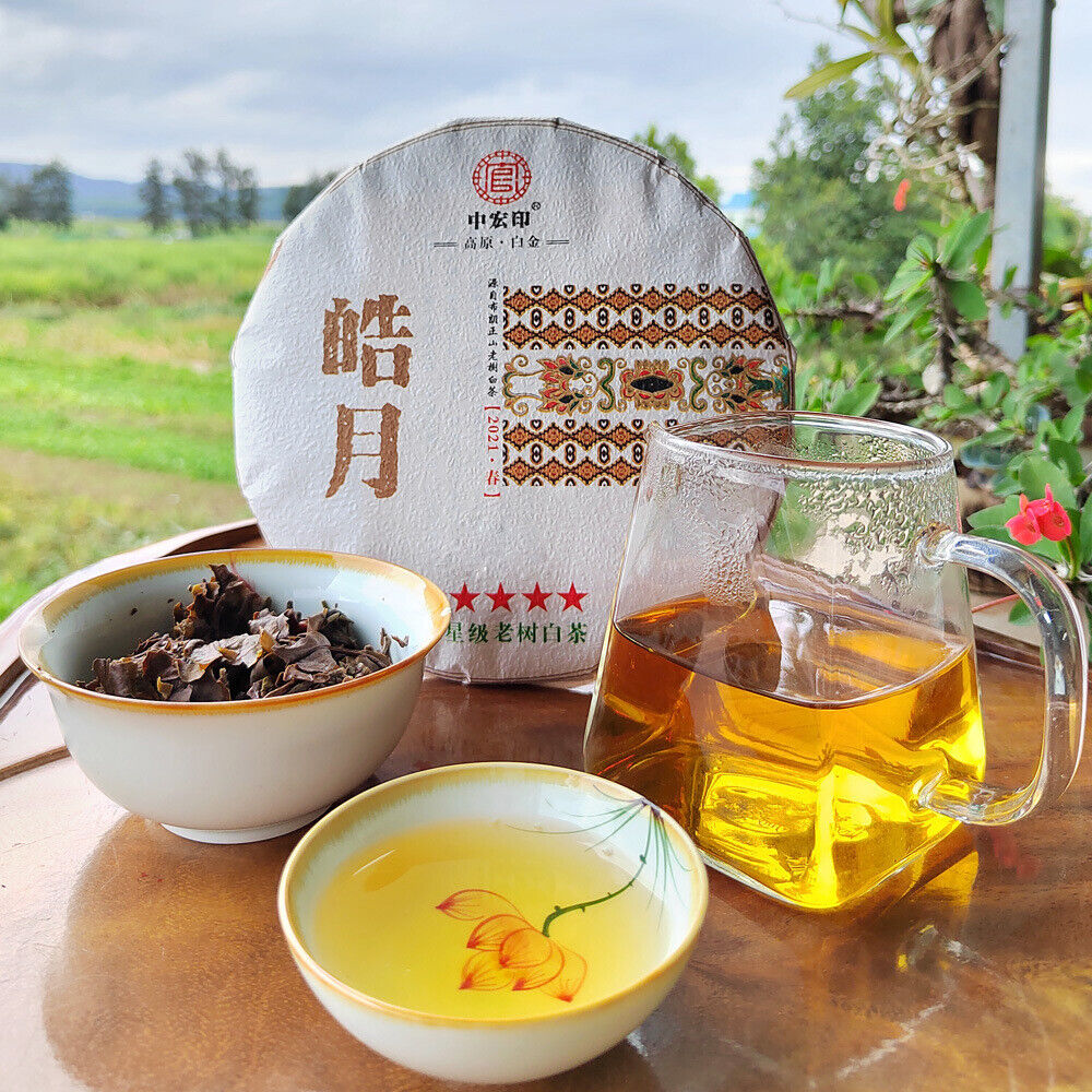 300g White Tea Yunnan Pu'er Tea Moonlight White Pu'er Old Tree White Tea Cake