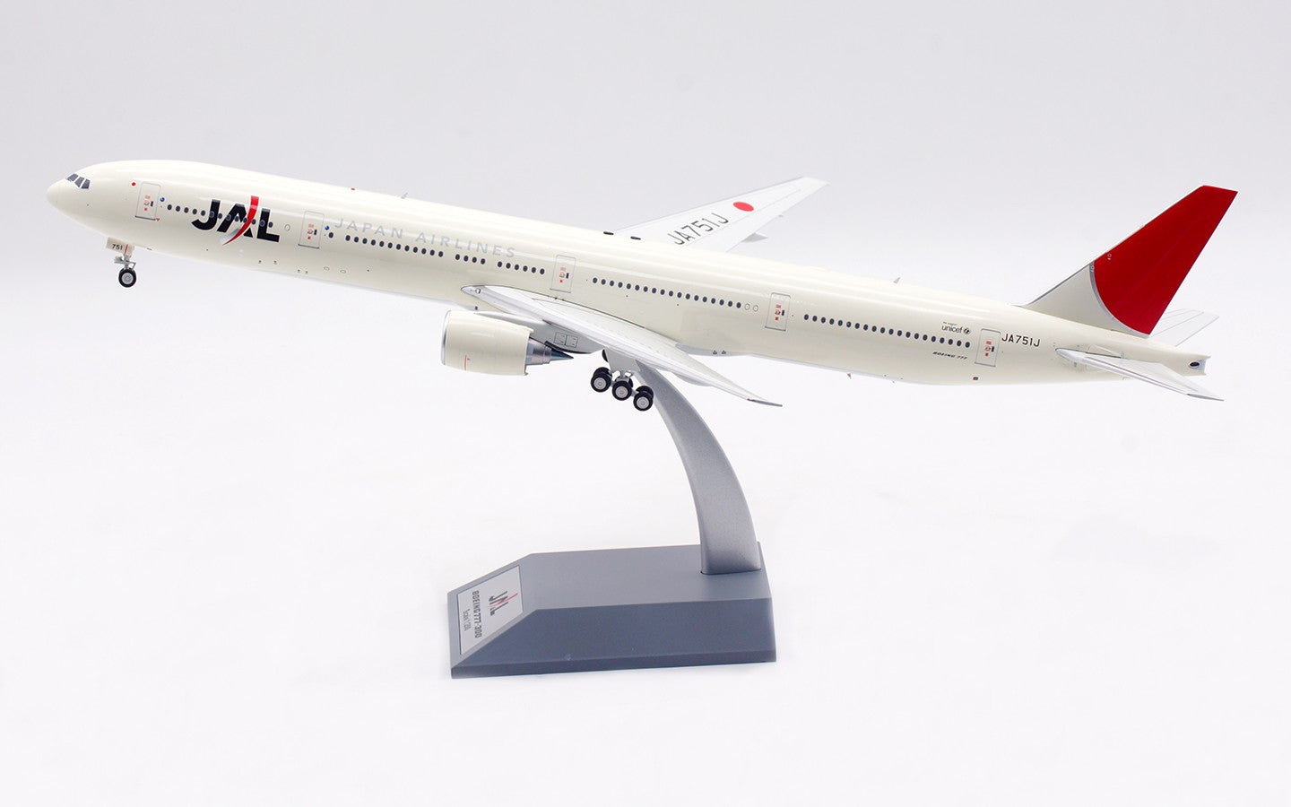 1:200 37CM B-Models JAPAN AIRLINES BOEING 777-300 Airplane Diecast Plane Model