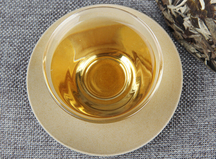 Yunnan Pu'er Tea Moonlight Beauty Pu'er White Tea Pu'er Cake Raw Pu'er Tea 357g -