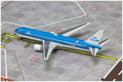1:400 Phoenix KLM BOEING 767-300ER Passenger Airplane Diecast Aircraft Model