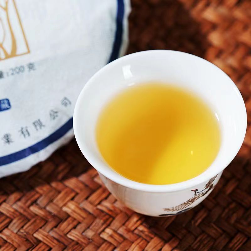 200g Yunnan Xigui Old Tree Raw Puerh Tea Cake Organic Pu-erh Green Tea