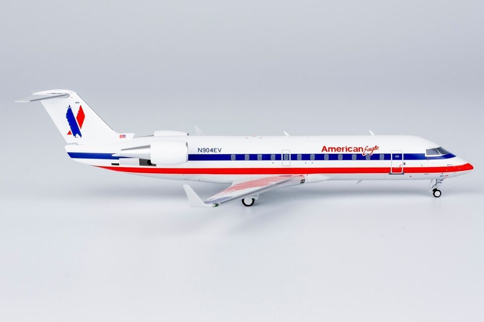 1:200 NG Model American Eagle Bombardier CRJ200ER Airplane Diecast Plane Model