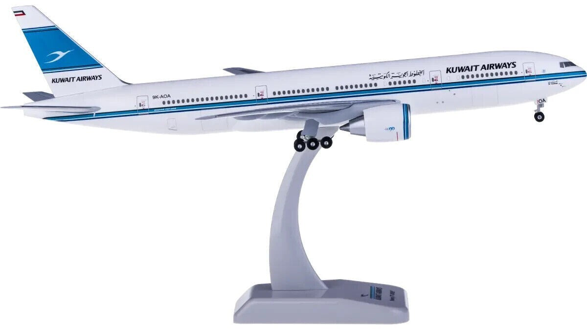 1:200 32CM Hogan KUWAIT AIRWAYS BOEING 777-200 Passenger Plane ABS Plastic Model