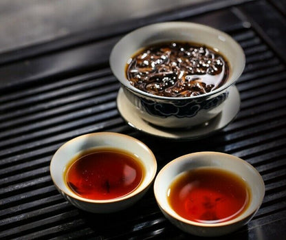 YunNan YiWuZhengShan GongTing Puer tea pu'erh Ripe tea ChenXiang Puerh tea