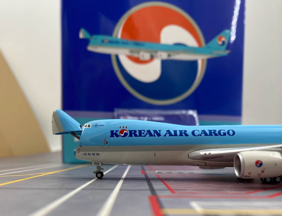 1:400 YY Wings KOREAN AIR CARGO BOEING 747-8 Airplane Diecast Aircraft Model