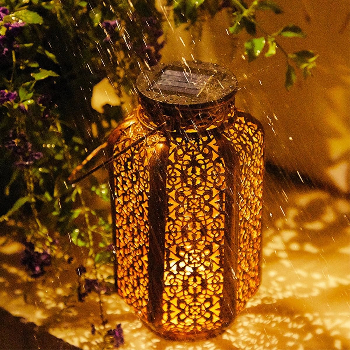 Vintage Solar Pathway Light – Outdoor Metal Hollow Lamp