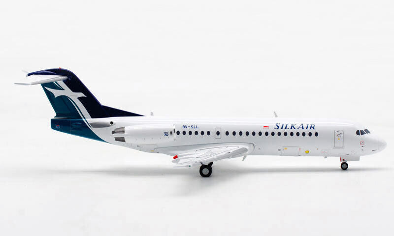 1:200 JC Wings SILKAIR Fokker 70 Passenger Airplane Diecast Aircraft Model