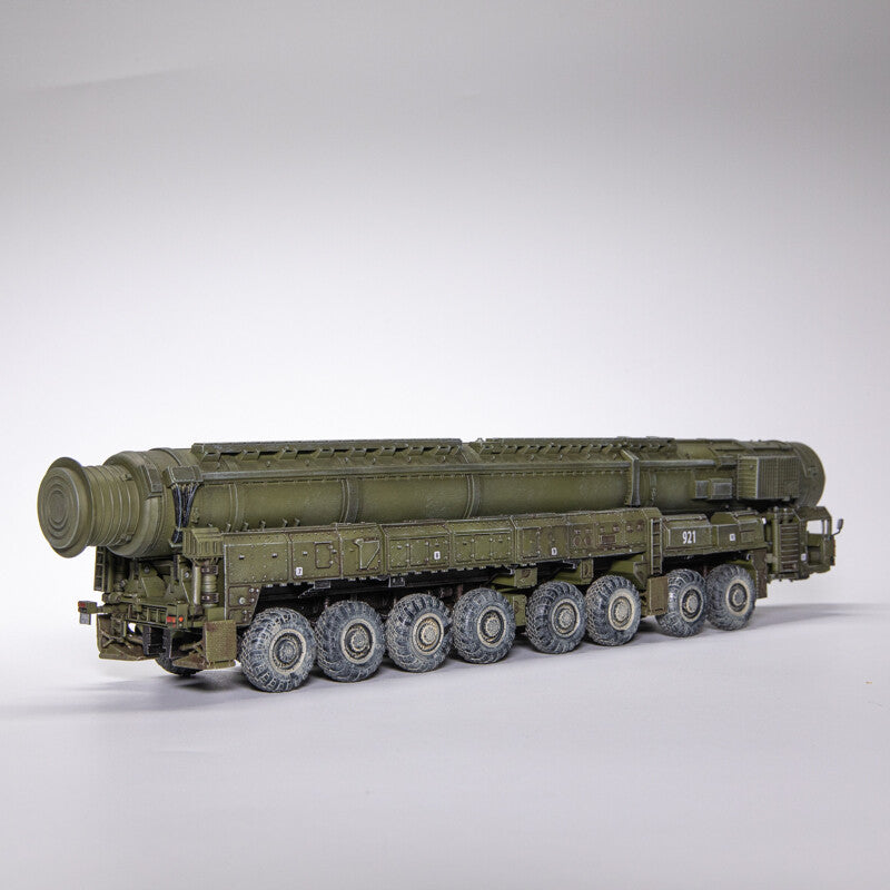 1:72 AM TOPOL-M Inter - Continental Ballistic Missile Army Resin Military Model