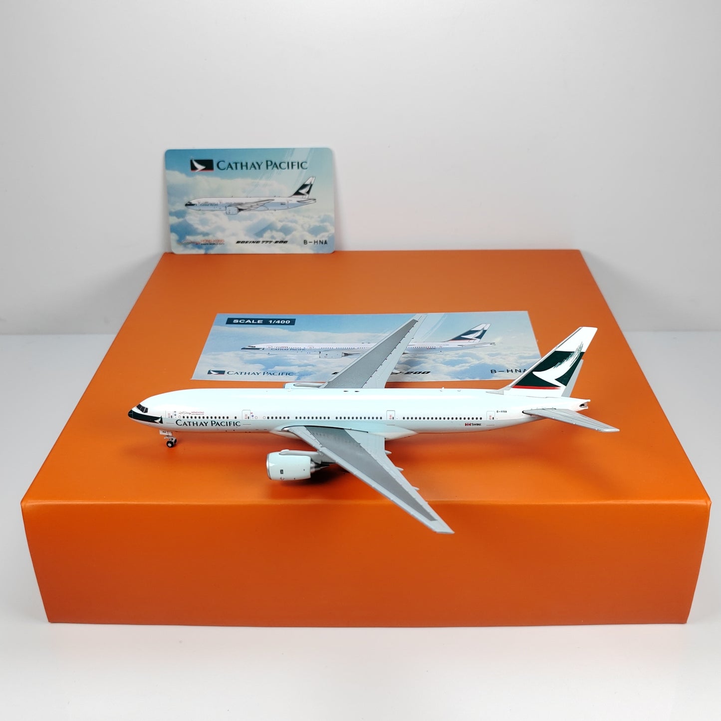 1:400 JC Wings CATHAY PACIFIC BOEING B777-200 Passenger Airplane Diecast Model