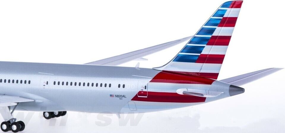 1:200 32CM Herpa American BOEING 787-9 Passenger Airplane ABS Plastic Model