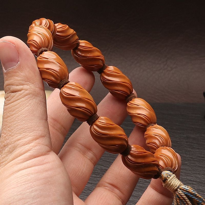 Olive Kernel Carved Bracelet Twist Pattern Handheld Wristband Gift