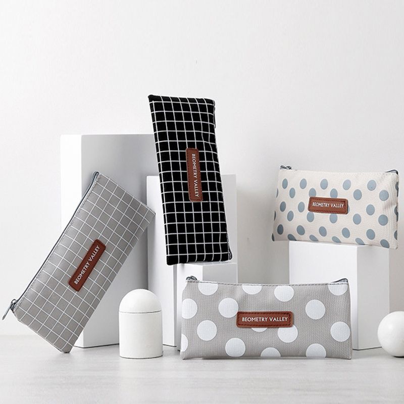 Plaid Travel Cosmetic Makeup Bag Zipper Small Toiletry Beauty Organizer 19.7*9cm