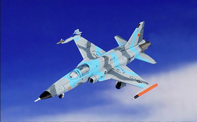 Herpa Wings US F-5 F-5N Tiger II VFC-13 SAINTS 1/200 diecast model aircraft
