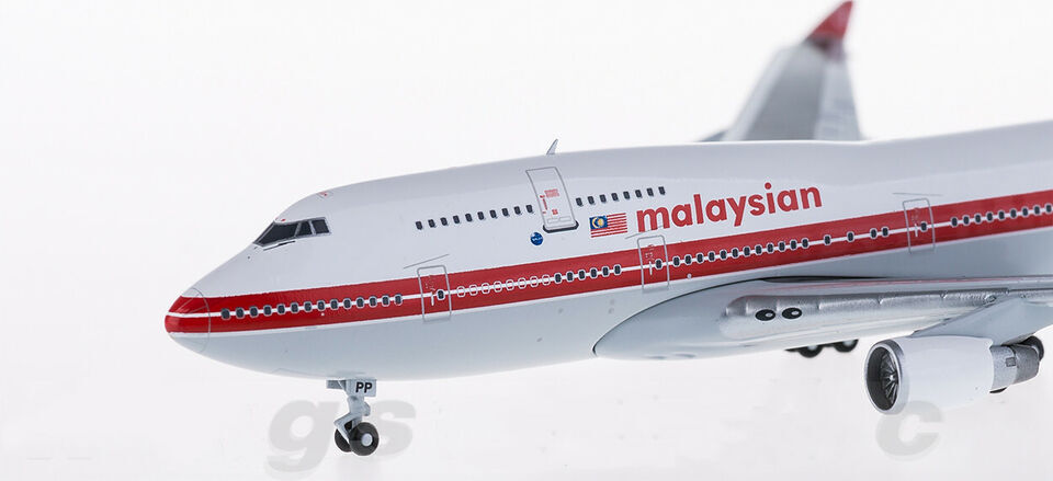 1:400 JC Wings Malaysian BOEING 747-400 Passenger Airplane Diecast Plane Model