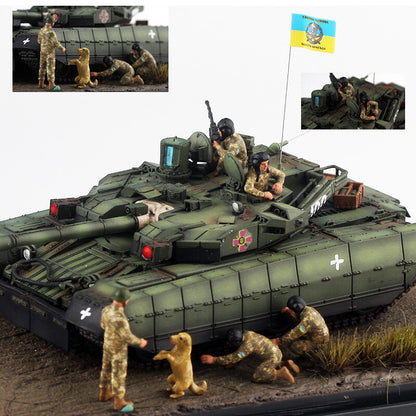 1/72 Ukrainian Crews Can Be Used With T84 5pcs Soldiers Cute Dogs Model No Tank