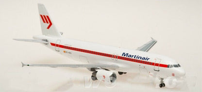 1:400 AeroClassics Martinair AIRBUS A320 Passenger Aircraft Diecast Plane Model