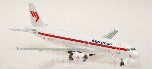 1:400 AeroClassics Martinair AIRBUS A320 Passenger Aircraft Diecast Plane Model