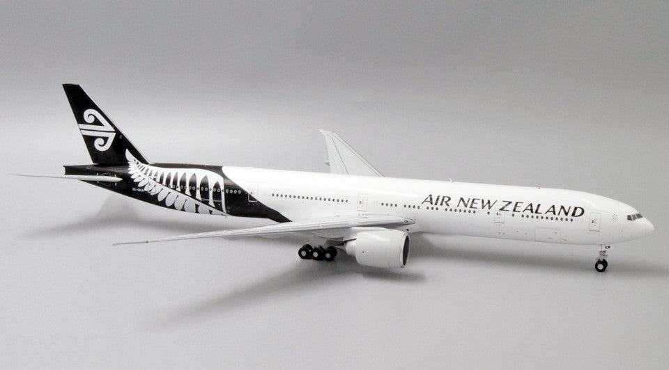 1:200 37CM JC Wings AIR NEW ZEALAND BOEING 777-300ER Airplane Diecast Model