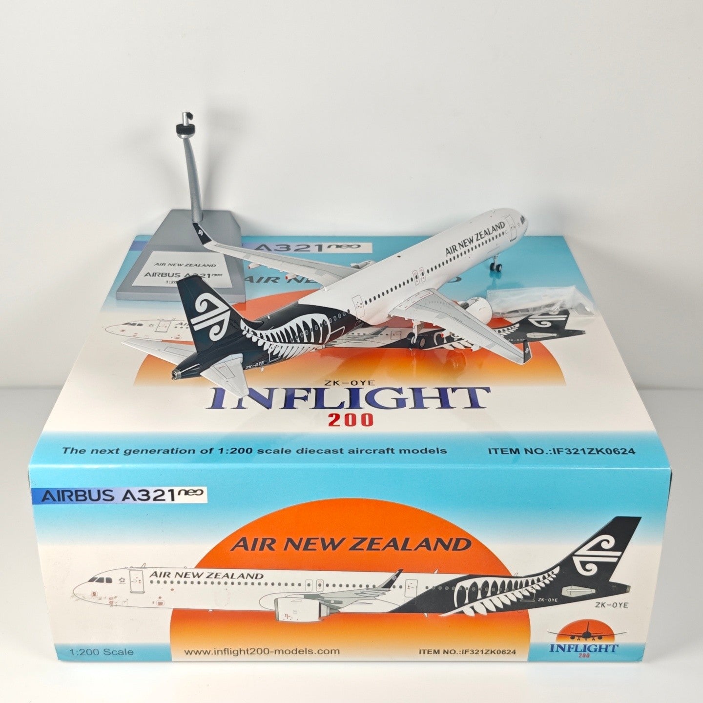 1:200 InFlight Air New Zealand Airbus A321neo Airplane Diecast Plane Model