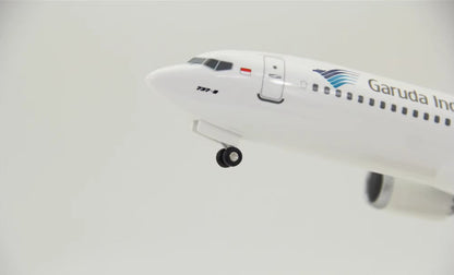 1:200 31CM RISESOON Garuda Indonesia BOEING 737 MAX 8 Airplane ABS Plastic Model