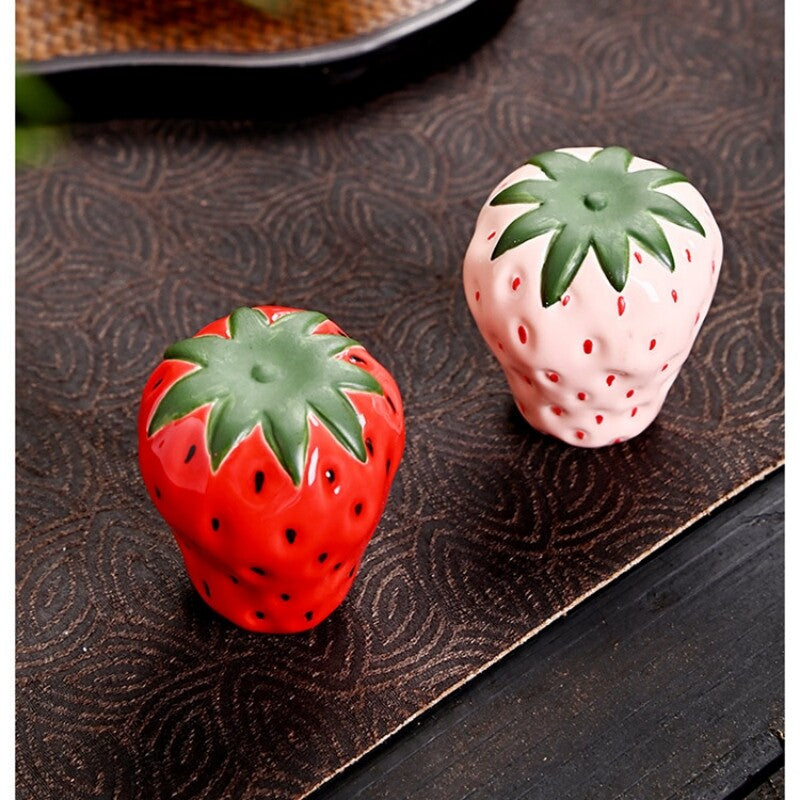 Creative Tea Pet Holder For Lid Of Gaiwan Tea Pot Porcelain Strawberry Design