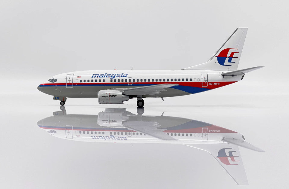 1:200 JC Wings Malaysia Airlines BOEING 737-500 Passenger Aircraft Diecast Model