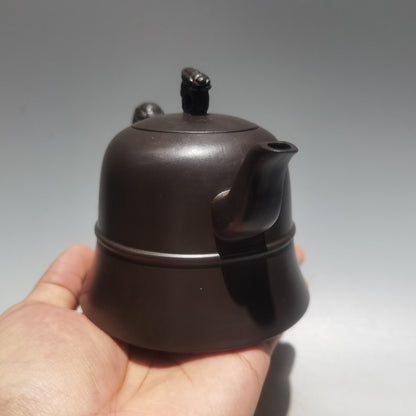 Chinese Yixing Zisha Clay Handmade Exquisite Teapot（钟形壶 底款：王新红）