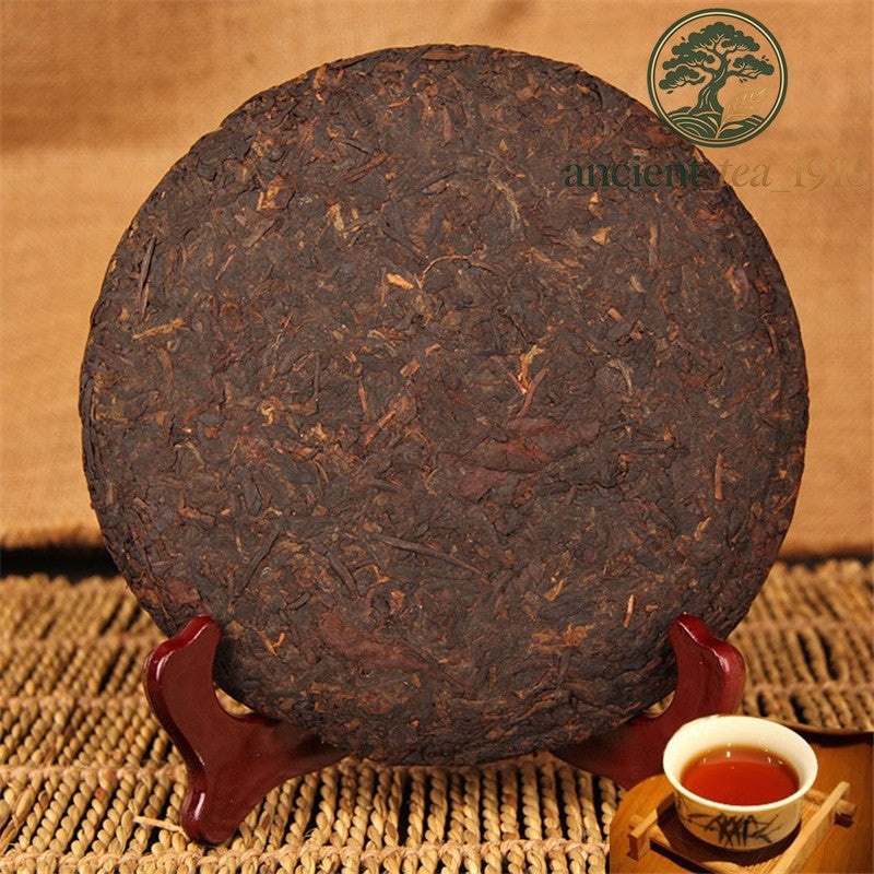 Aged Yunnan Old Tree Ripe Pu-erh Tea Cake 357g Natural Herbal Energy Drink
