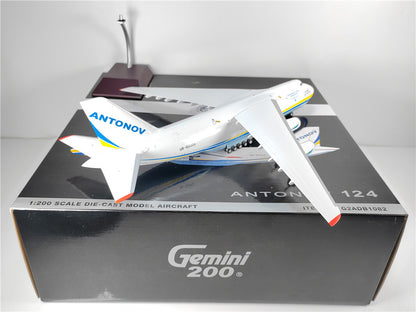 1:200 Geminijets Ukrainian airlines ANTONOV 124 Airplane Diecast Aircraft Model