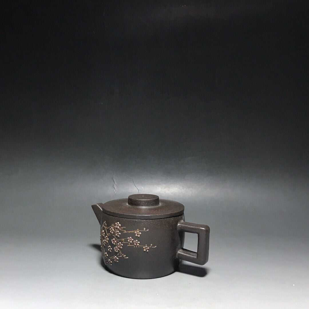 Chinese Yixing Zisha Clay Handmade Exquisite Teapot（梅香汗瓦 底款：姜礼明）