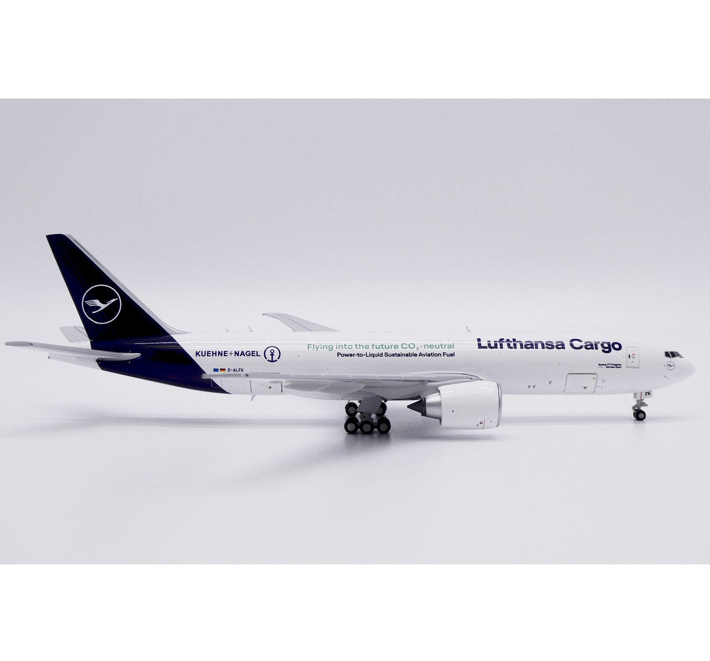 1:400 JC Wings Lufthansa Boeing 777-200F Passenger Plane Diecast Aircraft Model