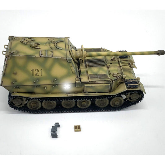 1/72 German Ferdinand self-propelled anti tank camouflage model