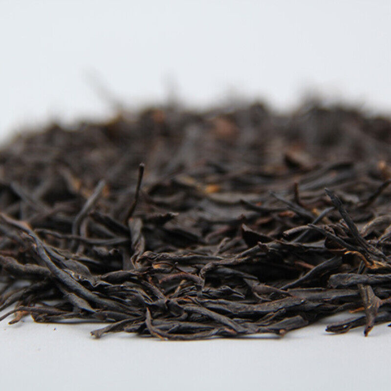 Old Tree Golden Needle Straight Strip Cooked Tea Dian Hong Black Tea Yunnan 500g