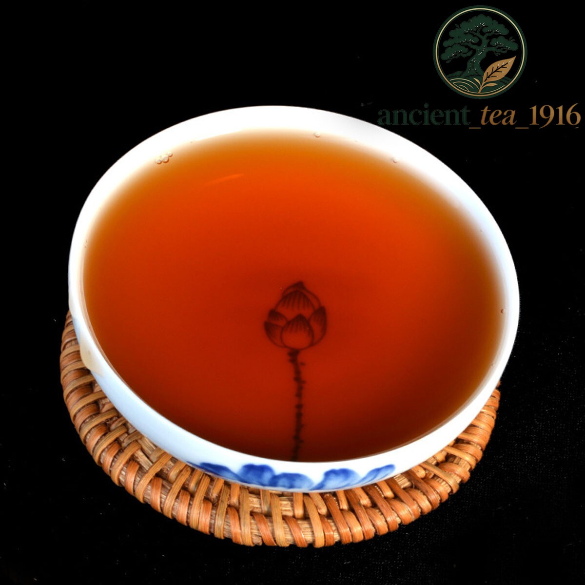 Menghai Chinese fermented Old Yunnan Puer Tea Cake Organic Ripe Pu-erh Tea 357g