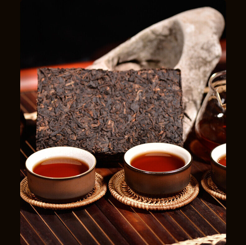 Puer Ripe tea 1KG ten-year-old Pu 'er tea brick boiled brown mountain Pu 'er tea-
