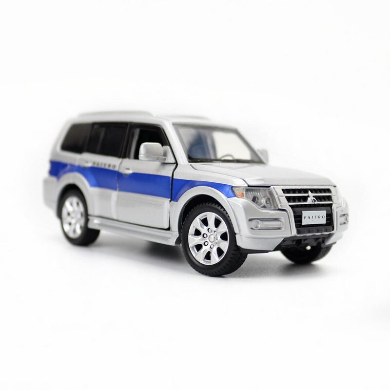 1:32 Diecast Mitsubishi Pajero Metal Car Model Toy Door Open Sound Light Gift
