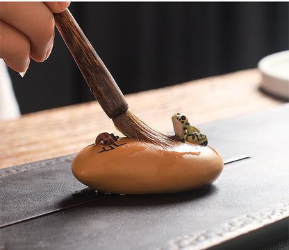 Creative Tea Pet Squirt Pee Frog On Stone Tea Pet Handmade Yixing Zisha Tea Play