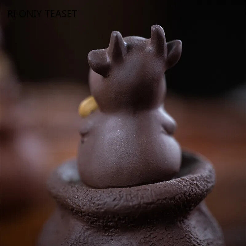 Chinese Yixing Handmade Sculpture Purple Clay Tea Pet Lucky Cartoon Statue